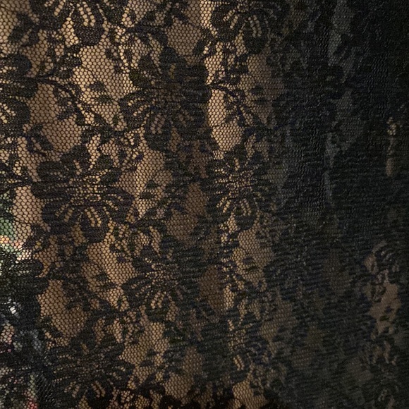 NWT LuLaRoe Black Floral Lace Shirley - Picture 5 of 5